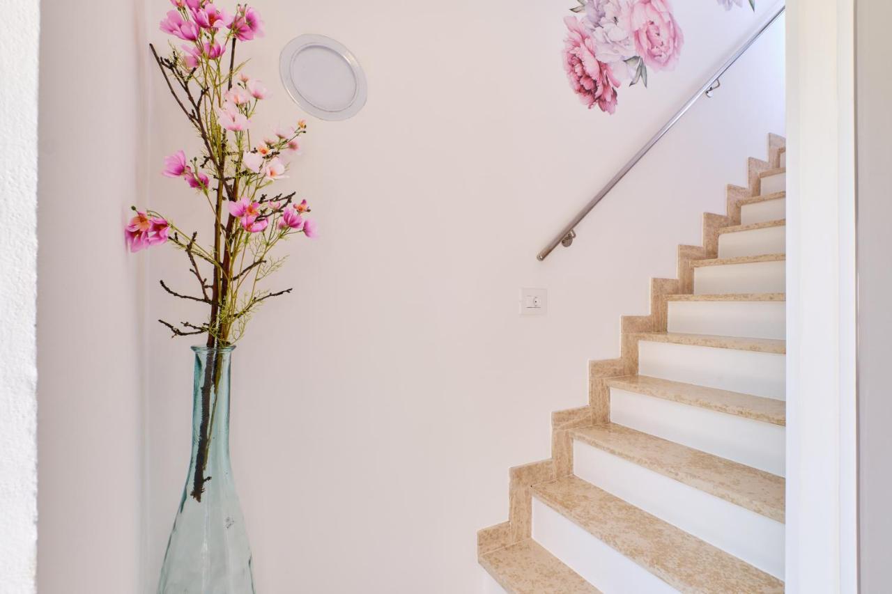 Apartment Kaleta Sveti Jakov ภายนอก รูปภาพ