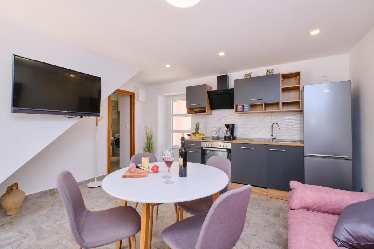 Apartment Kaleta Sveti Jakov ภายนอก รูปภาพ