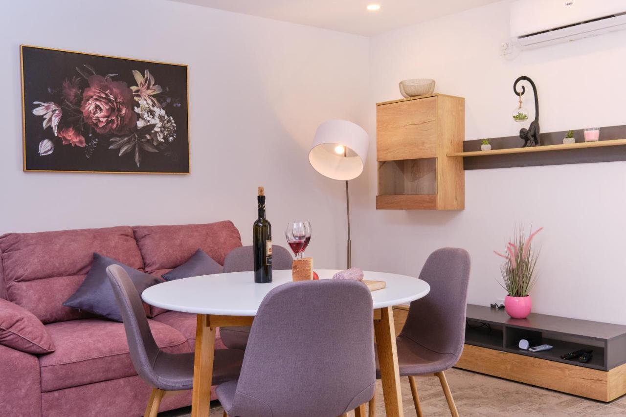 Apartment Kaleta Sveti Jakov ภายนอก รูปภาพ