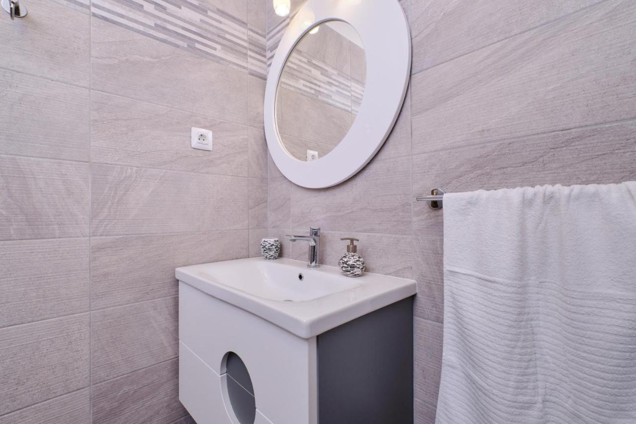 Apartment Kaleta Sveti Jakov ภายนอก รูปภาพ