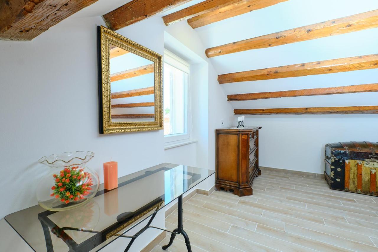 Apartment Kaleta Sveti Jakov ภายนอก รูปภาพ