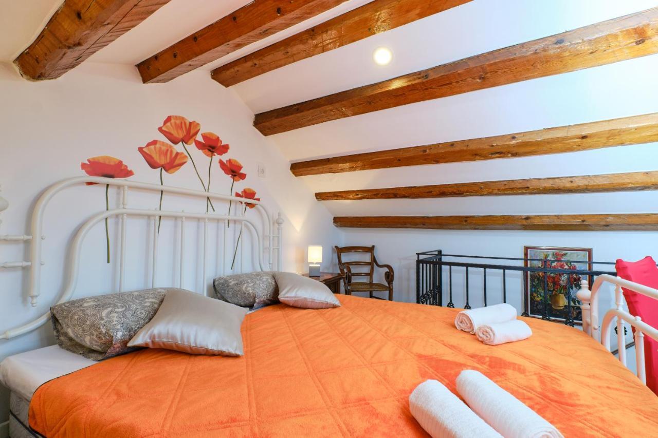 Apartment Kaleta Sveti Jakov ภายนอก รูปภาพ
